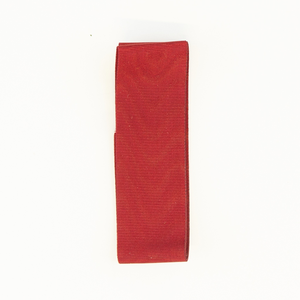 F2129 - Amarantkleurig  lint voor collier Gouverneur 
